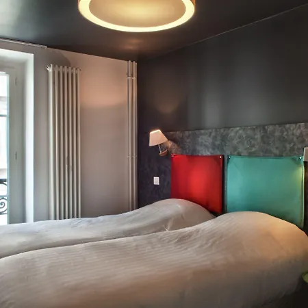 Hotel Des Metallos 3*
