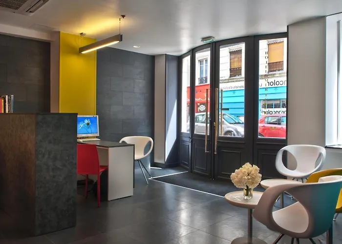 Hotel Des Metallos 3*