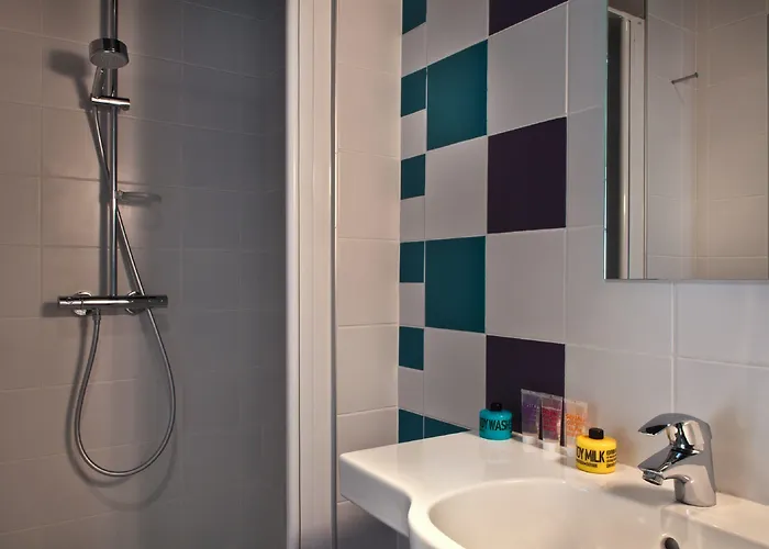 Des Métallos Hotel 3*