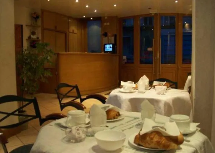 Des Métallos Hotel 3*